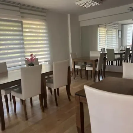 Lemon Garden Apartment